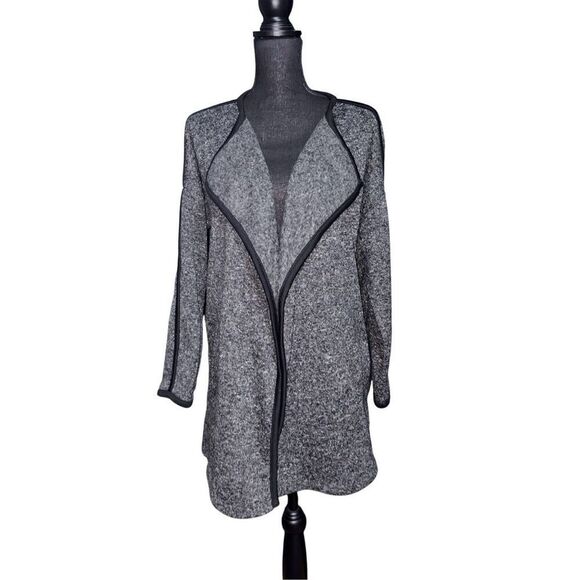 Banana Republic Open Front Cardigan - Picture 2 of 9